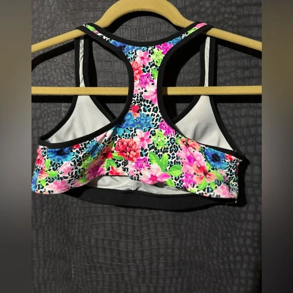 VS Pink Yoga Push up Sports Bra - Picture 2 of 3